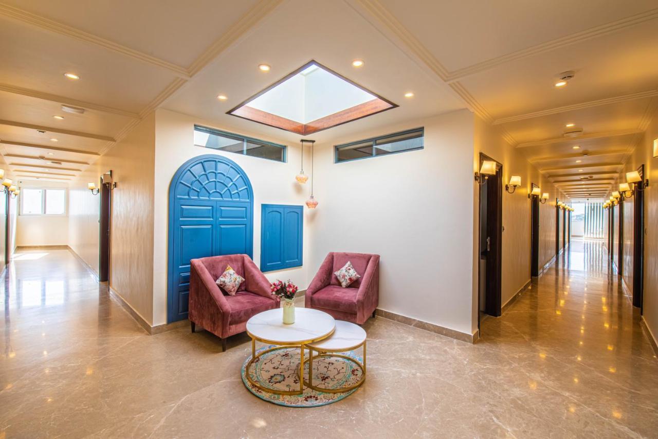 Hotel Js Souvenir Dehradun Ngoại thất bức ảnh