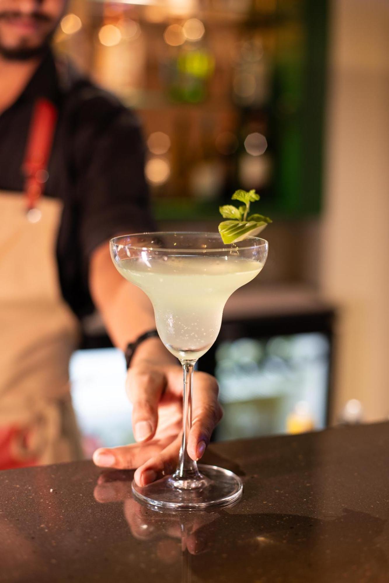 Hotel Js Souvenir Dehradun Ngoại thất bức ảnh